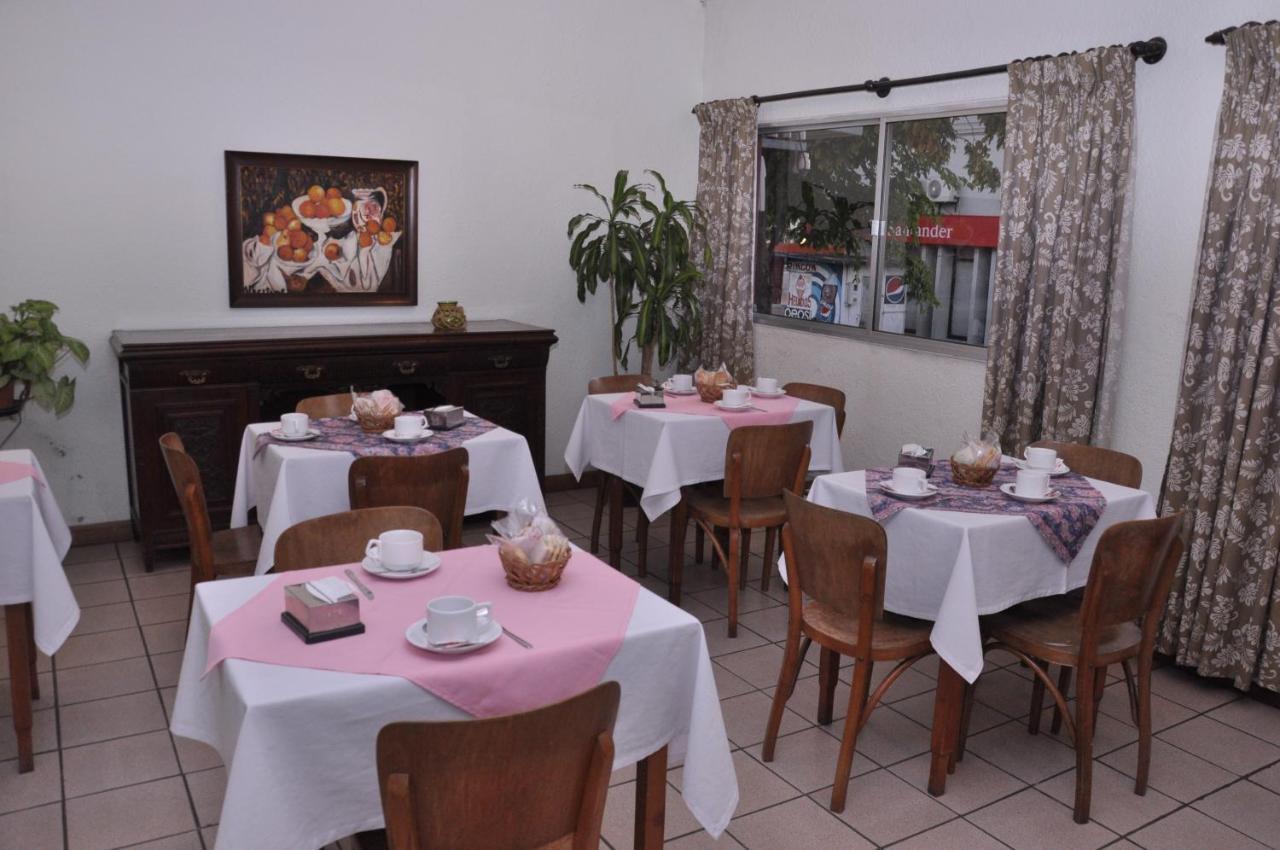 Hotel Del Norte アルティガス エクステリア 写真