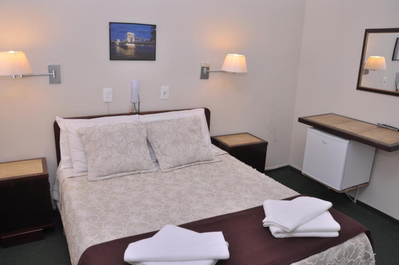 Hotel Del Norte アルティガス エクステリア 写真
